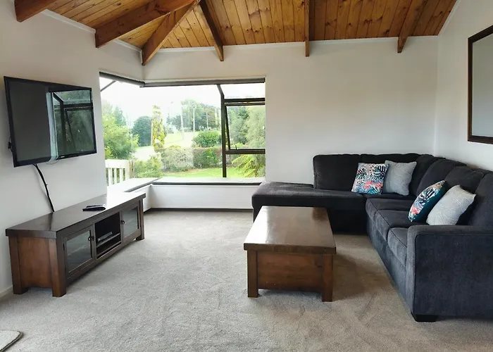 Hamurana Lakefront Escape Rotorua
